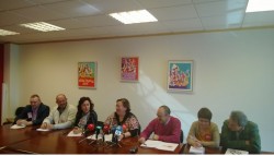 Reclaman a Feijóo un código ético para os cargos públicos do PP e que deixe en paz a traballadores/as da administración